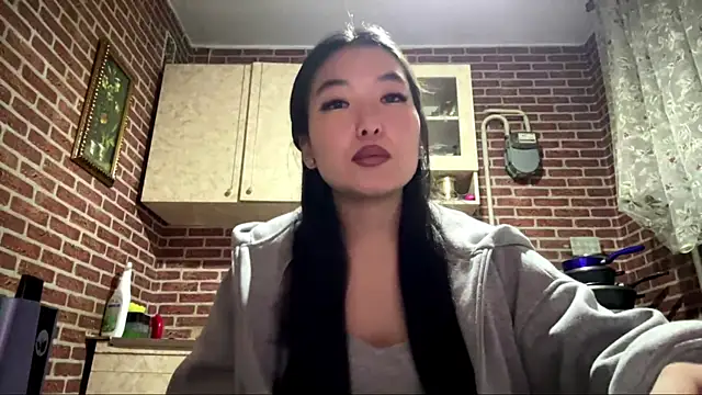 EmmaLeexth online show from 01.14.26