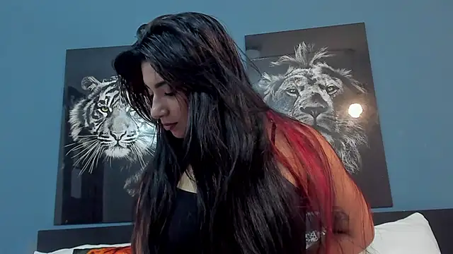 Snapshot of KENDRAOWEN chatting on 10.10.25 KENDRAOWEN online show from 10.10.25