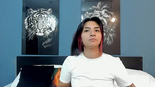 Snapshot of KENDRAOWEN chatting on 10.11.25 KENDRAOWEN online show from 10.11.25