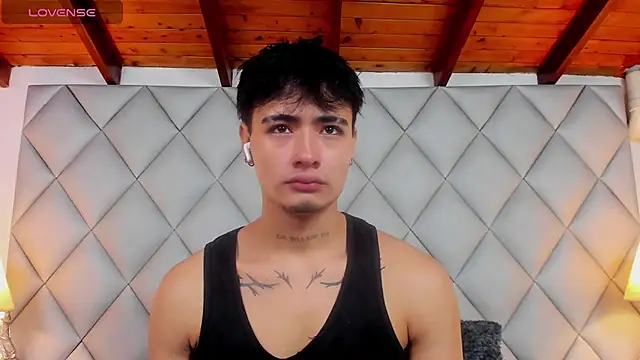 Clement Reyes online show from 12.18.25