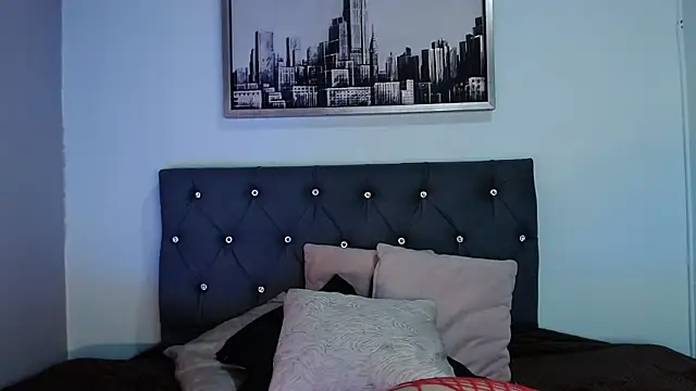 Snapshot of LuzAngie chatting on 10.07.25 LuzAngie online show from 10.07.25