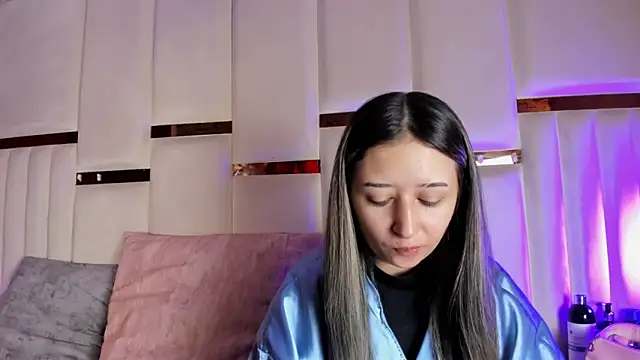 Snapshot of ANLLELOAndANGELA chatting on 04.29.26 ANLLELOAndANGELA online show from 04.29.26