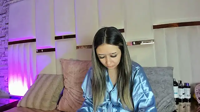 Snapshot of ANLLELOAndANGELA chatting on 05.07.26 ANLLELOAndANGELA online show from 05.07.26