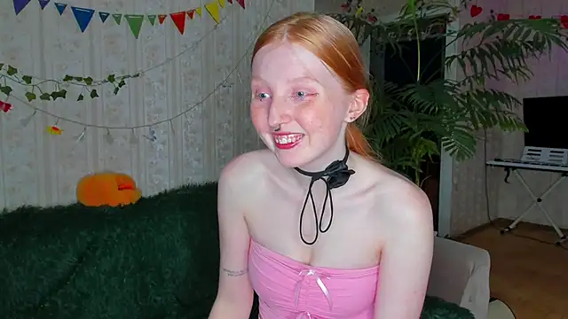 Snapshot of RitaSweety18 chatting on 05.29.26 RitaSweety18 online show from 05.29.26
