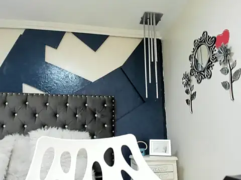 ivet hall online show from 10.12.25