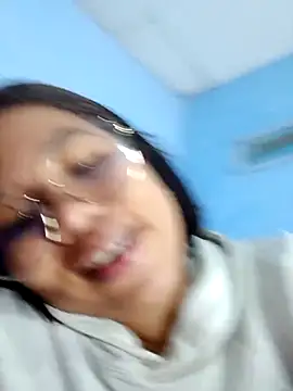 little onixx online show from 10.02.25