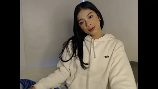 Mia fire666 online show from 12.15.25