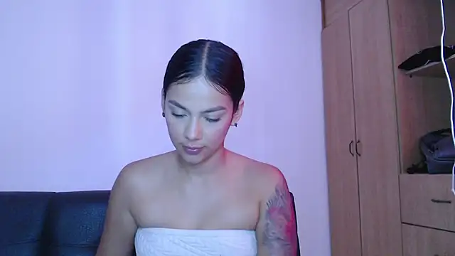 Snapshot of Mia_fire666 chatting on 08.08.26 Mia fire666 online show from 08.08.26