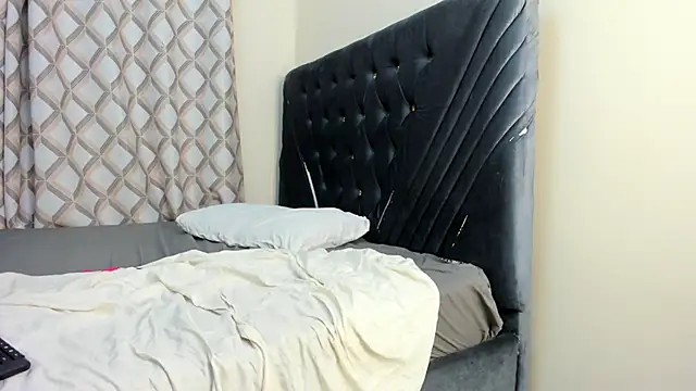Snapshot of Pretty_Ebony_Doll chatting on 04.26.26 Pretty Ebony Doll online show from 04.26.26