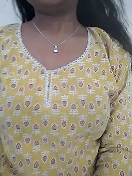 Snapshot of Disha-_00 chatting on 10.23.25 Disha- 00 online show from 10.23.25