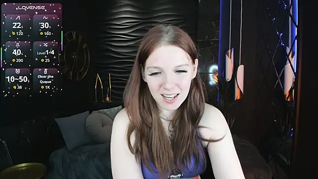 Layla Glam online show from 11.22.25