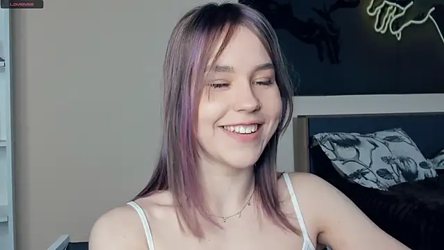 Snapshot of MaliaBourraine chatting on 06.16.26 MaliaBourraine online show from 06.16.26