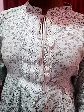 pari rani7 online show from 11.13.25