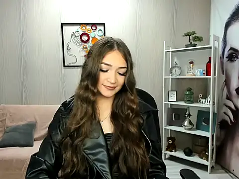 EllaClarke online show from 03.28.26