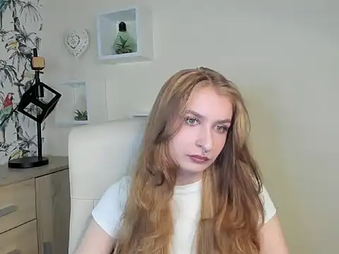 NinaBlond1 online show from 09.24.25