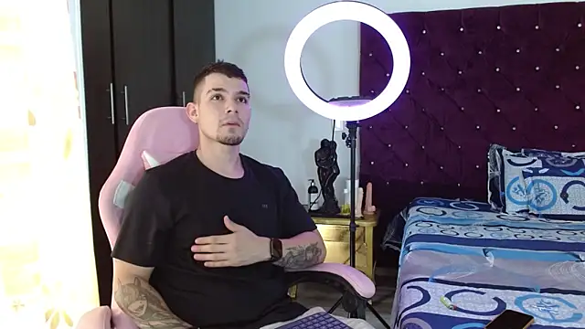 BooyHott  online show from 11.05.25