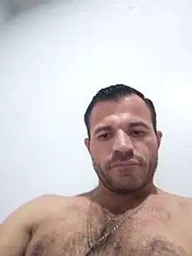 Snapshot of Claudiokkkkk chatting on 11.19.25 Claudiokkkkk online show from 11.19.25