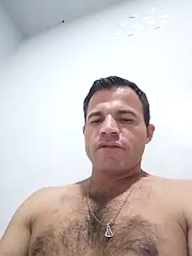 Snapshot of Claudiokkkkk chatting on 11.21.25 Claudiokkkkk online show from 11.21.25