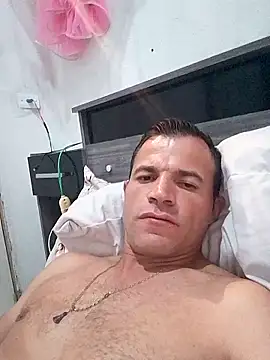 Snapshot of Claudiokkkkk chatting on 02.14.26 Claudiokkkkk online show from 02.14.26