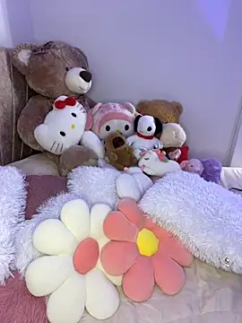 Mericute  online show from 10.30.25