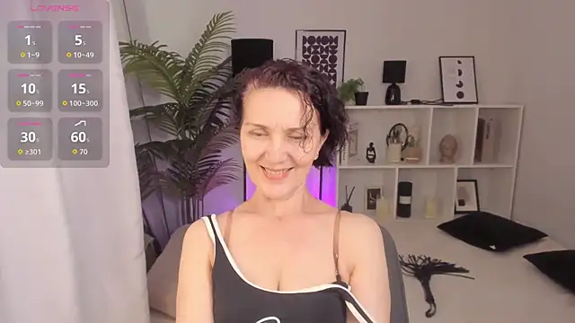 Irene Marlow online show from 06.05.26