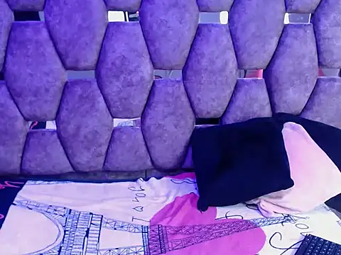 burbuja pink  online show from 03.10.26