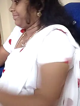 sweetqueen143 online show from 11.22.25