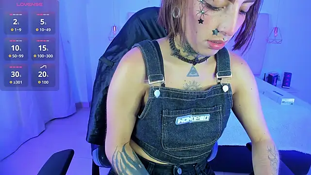 Snapshot of Gyal_8_ chatting on 02.28.26 Gyal 8 online show from 02.28.26