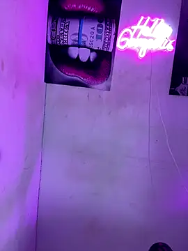 becca wilsson online show from 12.02.25