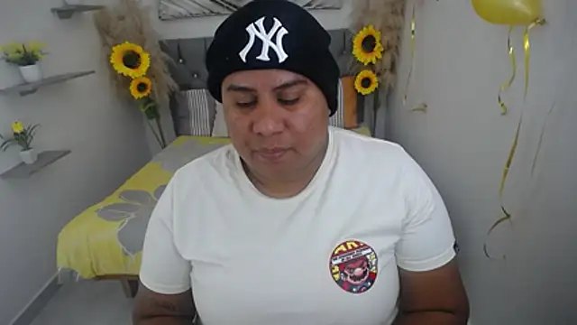 hotlesby valery online show from 10.13.25