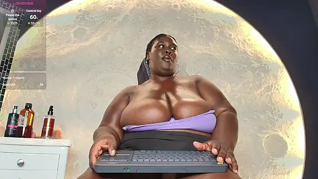 CarolinaGomez  online show from 11.10.25