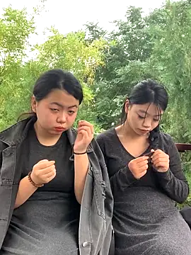 Snapshot of taotao_19 chatting on 09.24.25 taotao 19 online show from 09.24.25