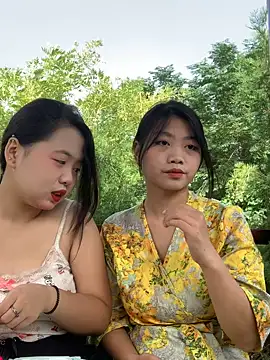 Snapshot of taotao_19 chatting on 09.29.25 taotao 19 online show from 09.29.25