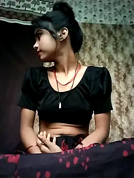 PRACHI-743 online show from 11.23.25