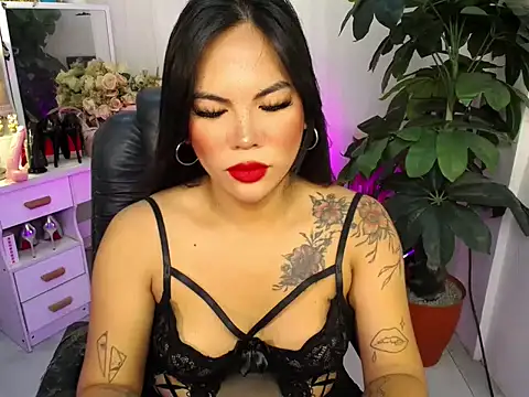 AngelitaDeputouch online show from 11.19.25