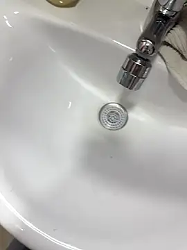 Snapshot of tusmuertos420 chatting on 10.27.25 tusmuertos420 online show from 10.27.25