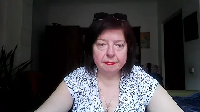 Snapshot of Violet_Pulse chatting on 04.22.26 Violet Pulse online show from 04.22.26