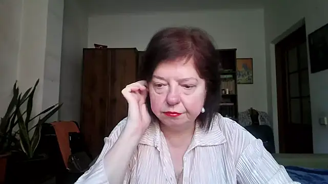 Snapshot of Violet_Pulse chatting on 04.26.26 Violet Pulse online show from 04.26.26