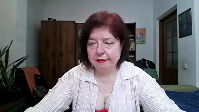 Snapshot of Violet_Pulse chatting on 05.10.26 Violet Pulse online show from 05.10.26