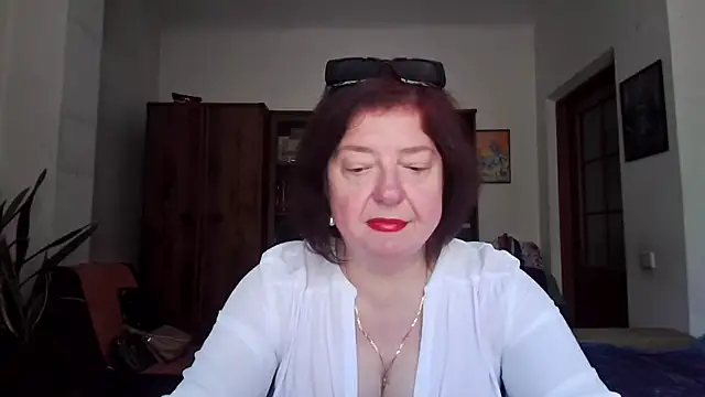 Snapshot of Violet_Pulse chatting on 05.22.26 Violet Pulse online show from 05.22.26