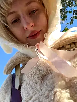 RonnieKiss online show from 10.20.25