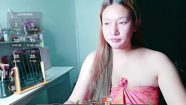 Snapshot of Lalacream12 chatting on 05.16.26 Lalacream12 online show from 05.16.26