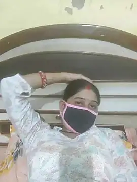 Snapshot of Cute-Charvii chatting on 10.14.25 Cute-Charvii online show from 10.14.25