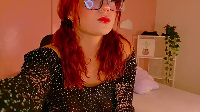 Snapshot of ChloeStonne__ chatting on 09.25.25 ChloeStonne   online show from 09.25.25