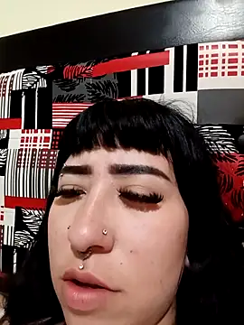 CAROLINA 17- online show from 10.10.25