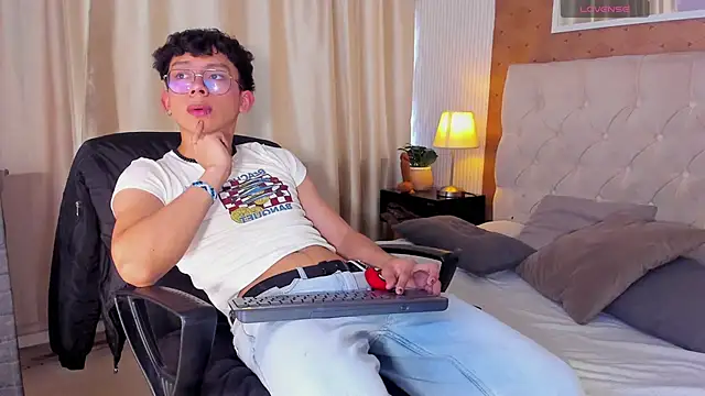 liam twiink online show from 01.14.26