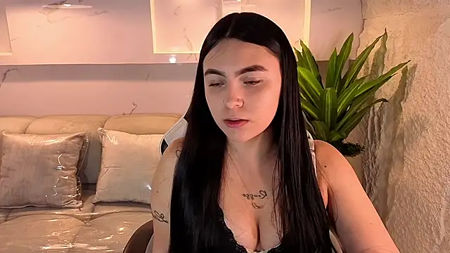 scarlett smith tp online show from 12.17.25