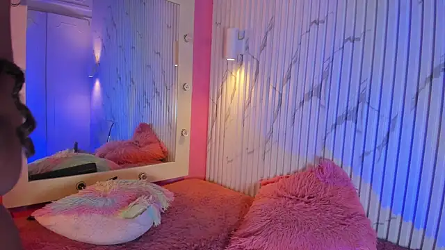 Missdionne curly online show from 11.29.25