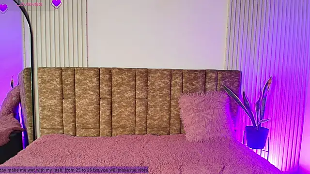 Missdionne curly online show from 03.02.26