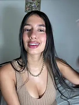 Snapshot of Julieta_Duque chatting on 07.21.26 Julieta Duque online show from 07.21.26